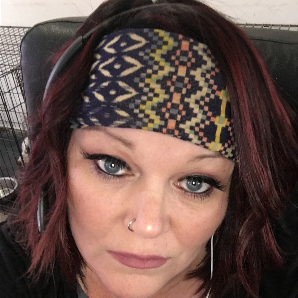 Meet your Posher, Suzanne